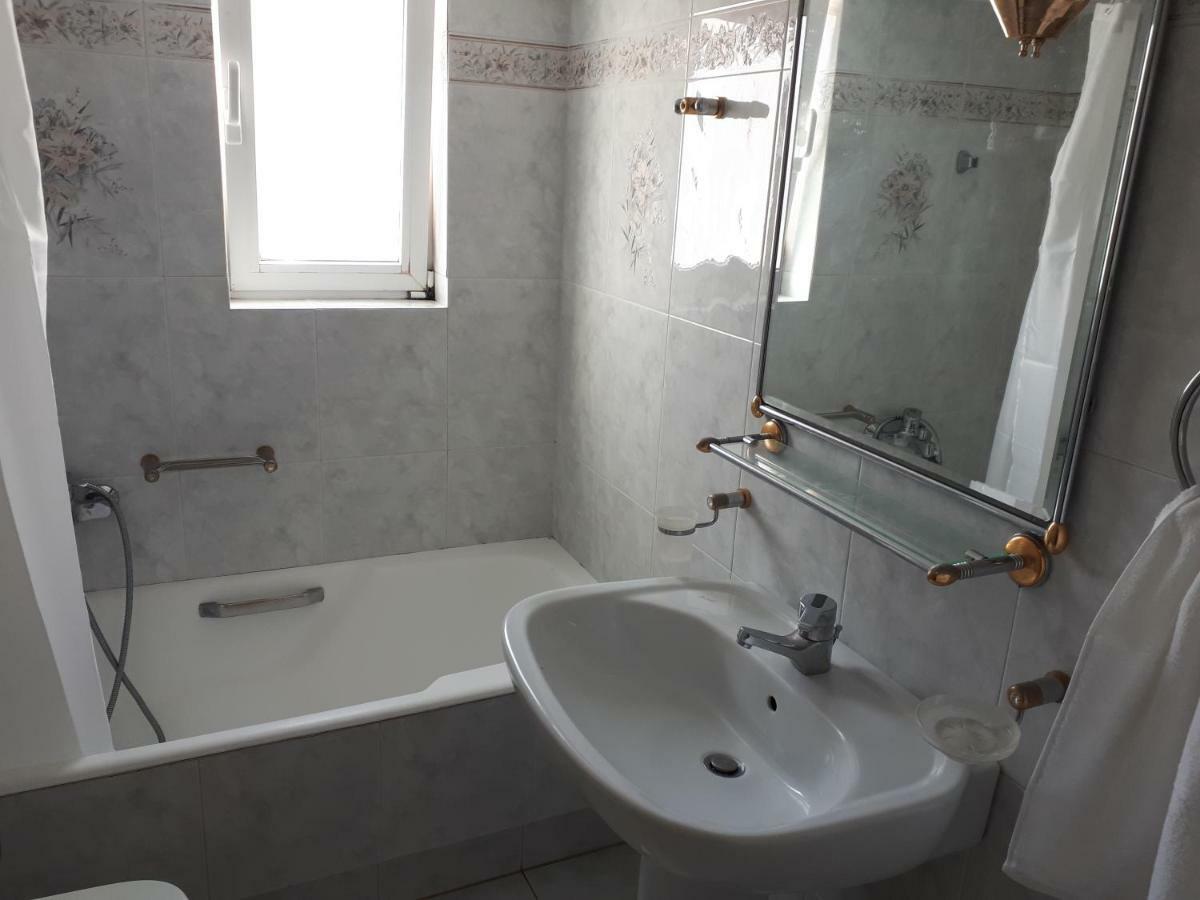 Sea View,Big And Comfortable Appartment In Voula Αθήνα Εξωτερικό φωτογραφία